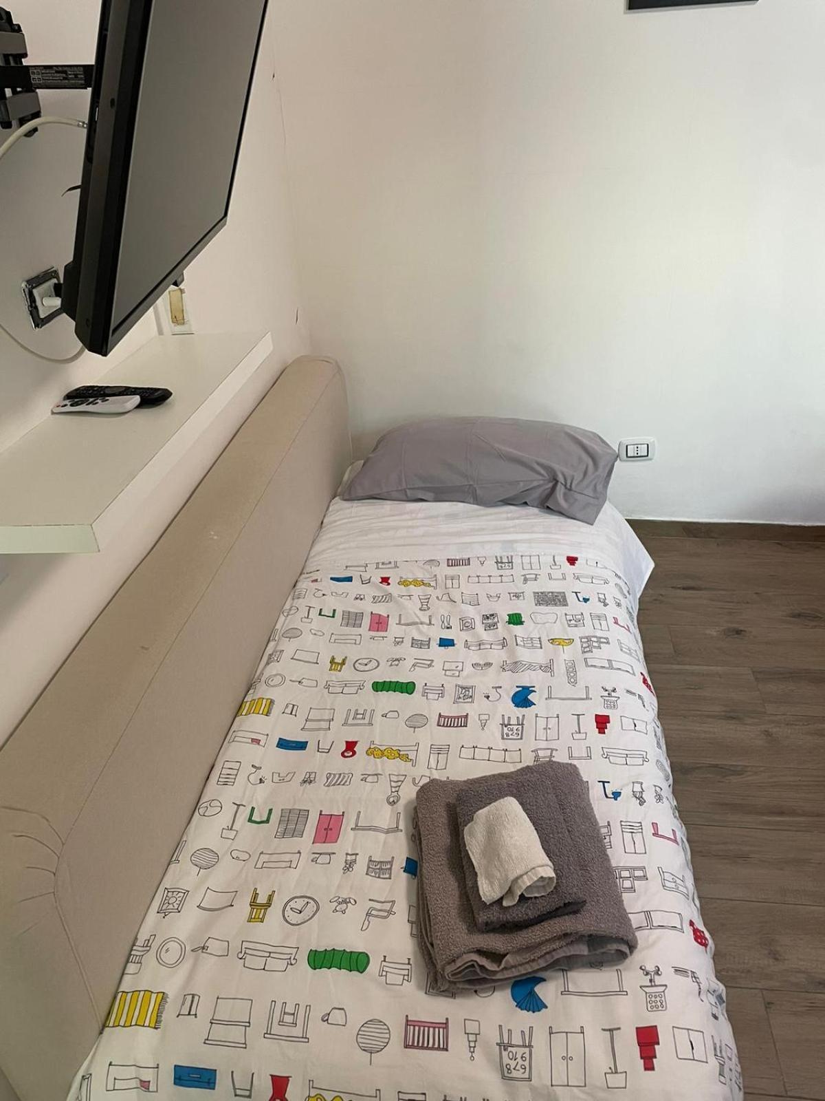 نابولي Terrazza Aragon Room And Spa المظهر الخارجي الصورة