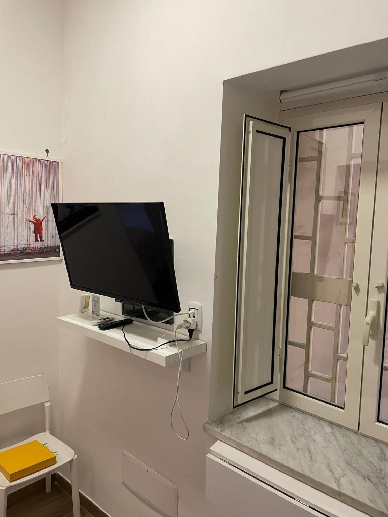 نابولي Terrazza Aragon Room And Spa المظهر الخارجي الصورة