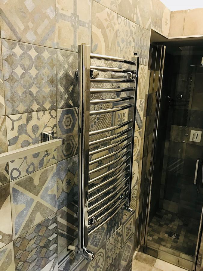 نابولي Terrazza Aragon Room And Spa المظهر الخارجي الصورة