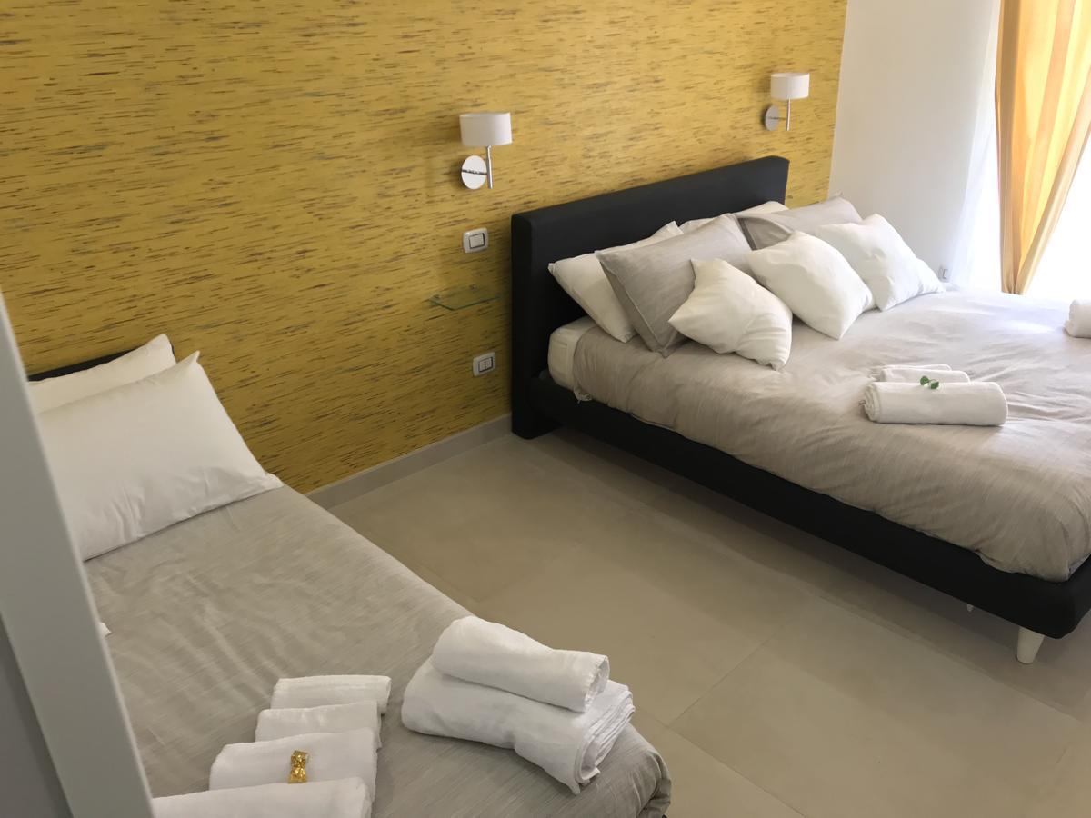 نابولي Terrazza Aragon Room And Spa المظهر الخارجي الصورة
